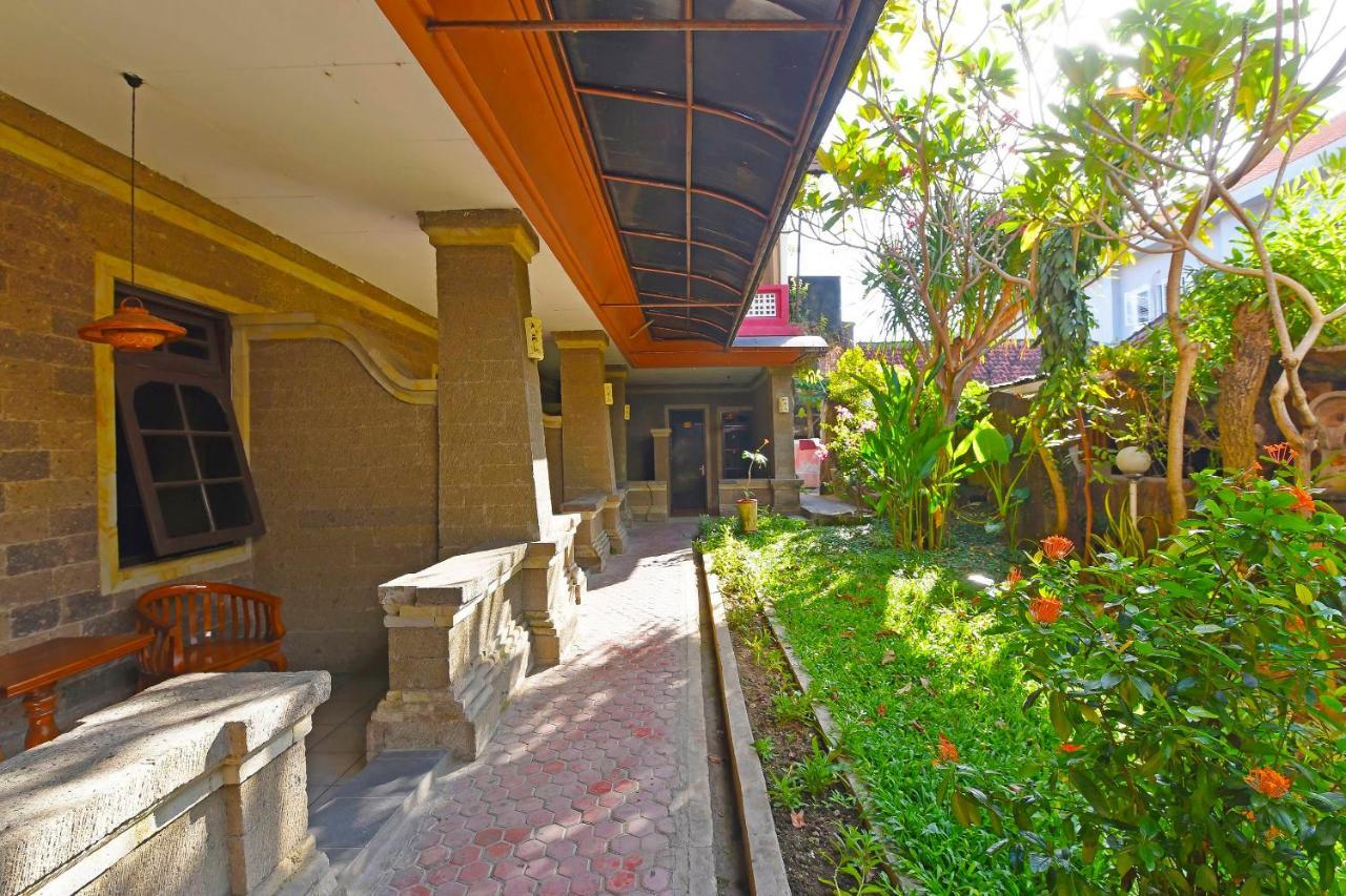 Oyo 3244 Grand Chandra Hotel Denpasar Kültér fotó