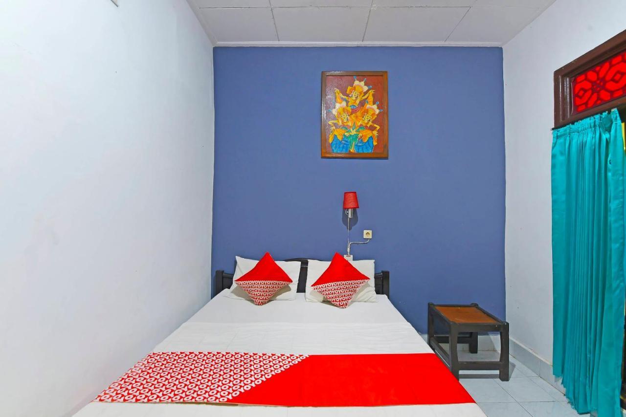 Oyo 3244 Grand Chandra Hotel Denpasar Kültér fotó