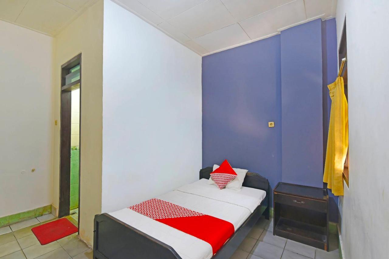 Oyo 3244 Grand Chandra Hotel Denpasar Kültér fotó