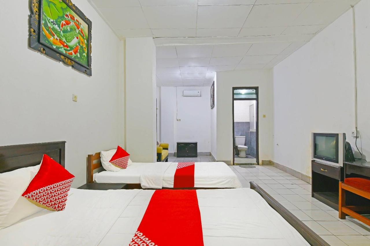 Oyo 3244 Grand Chandra Hotel Denpasar Kültér fotó