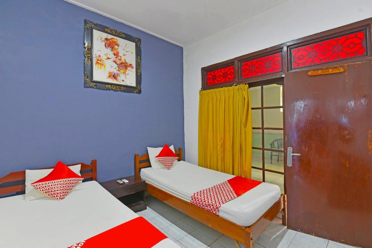 Oyo 3244 Grand Chandra Hotel Denpasar Kültér fotó