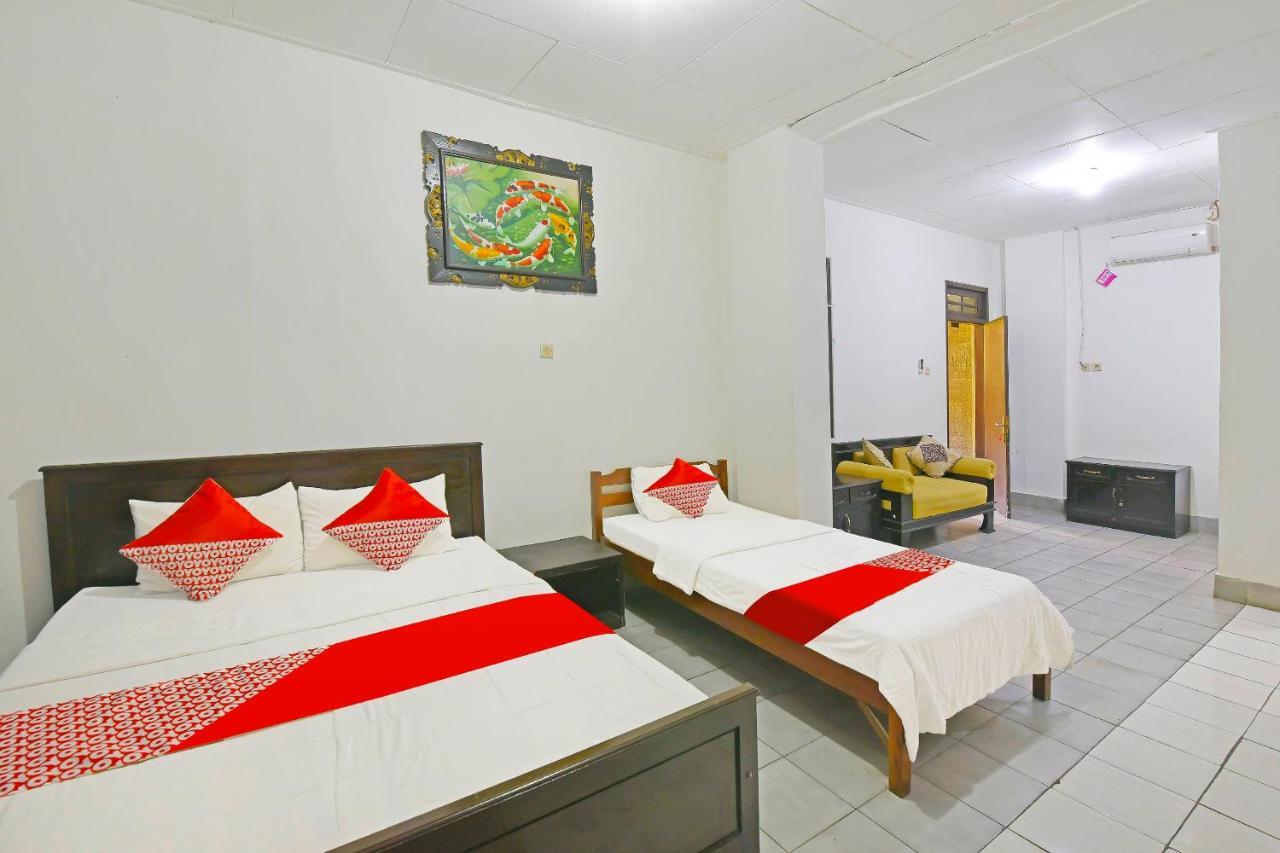 Oyo 3244 Grand Chandra Hotel Denpasar Kültér fotó